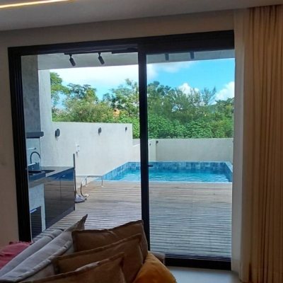 Casa Residencial com 236m², 4 quartos, 3 suítes, 4 garagens, no bairro Córrego Grande em Florianópolis