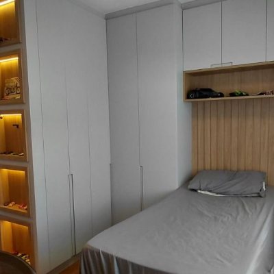 Casa Residencial com 236m², 4 quartos, 3 suítes, 4 garagens, no bairro Córrego Grande em Florianópolis