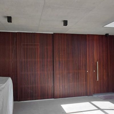 Casa Residencial com 236m², 4 quartos, 3 suítes, 4 garagens, no bairro Córrego Grande em Florianópolis