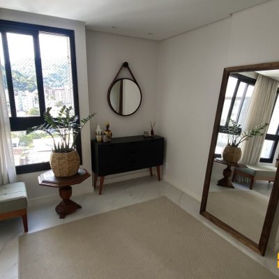 Apartamentos com 115m², 3 quartos (sendo 2 suítes), 2 garagens, no bairro Saco Dos Limões em Florianópolis