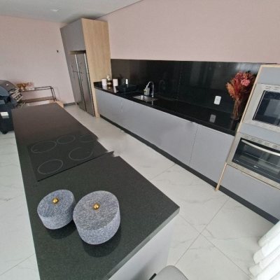 Apartamentos com 115m², 3 quartos (sendo 2 suítes), 2 garagens, no bairro Saco Dos Limões em Florianópolis