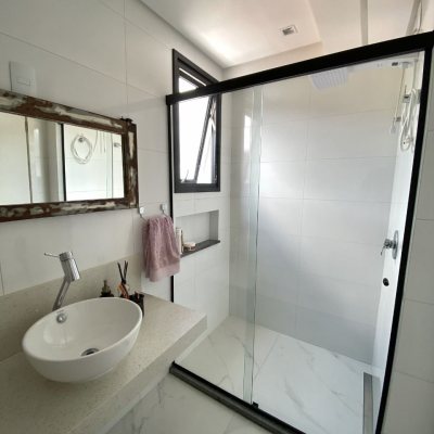 Apartamentos com 115m², 3 quartos, 2 suítes, 2 garagens, no bairro Saco Dos Limões em Florianópolis