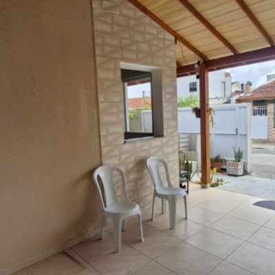 Casa Residencial com 70m², 2 quartos, 1 suíte, 1 garagem, no bairro Ingleses em Florianópolis