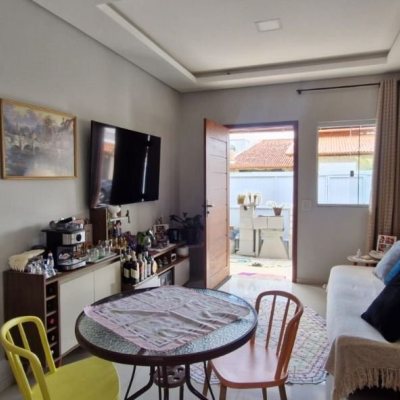 Casa Residencial com 70m², 2 quartos, 1 suíte, 1 garagem, no bairro Ingleses em Florianópolis