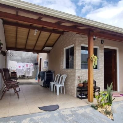 Casa Residencial com 70m², 2 quartos, 1 suíte, 1 garagem, no bairro Ingleses em Florianópolis