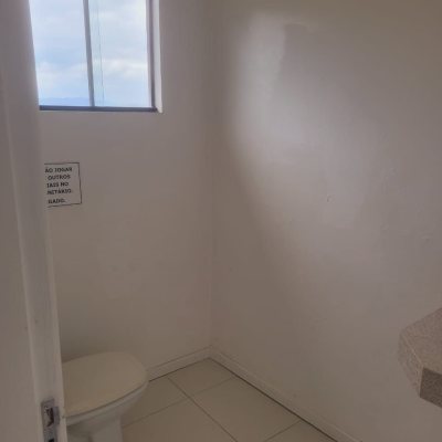 Predio com 941m², 12 garagens, no bairro Santo Antônio De Lisboa em Floranópolis