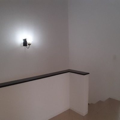 Casa Residencial com 119m², 3 quartos, 1 suíte, 2 garagens, no bairro Campeche em Florianópolis