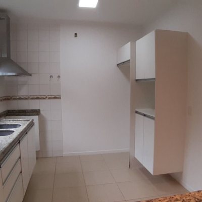 Casa Residencial com 119m², 3 quartos, 1 suíte, 2 garagens, no bairro Campeche em Florianópolis