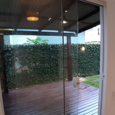 Casa Residencial com 119m², 3 quartos, 1 suíte, 2 garagens, no bairro Campeche em Florianópolis