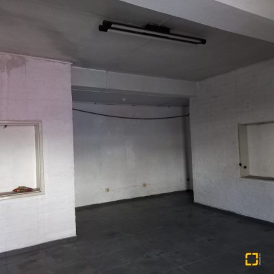 Casa Comercial com 184m², no bairro Centro em Florianópolis