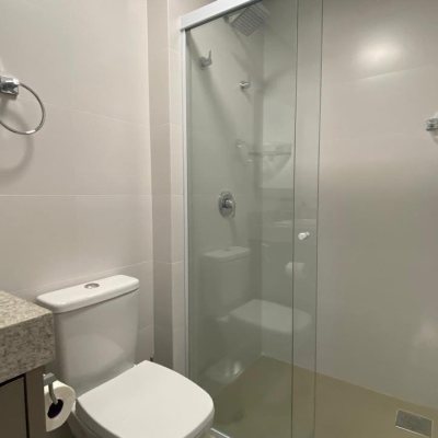 Apartamentos com 49m², 1 quarto, 1 suíte, 1 garagem, no bairro Saco Grande em Florianópolis