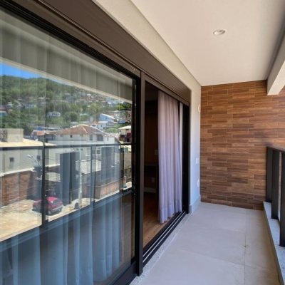 Apartamentos com 49m², 1 quarto, 1 suíte, 1 garagem, no bairro Saco Grande em Florianópolis