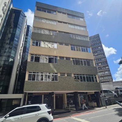 Sala com 58m², no bairro Centro em Florianópolis