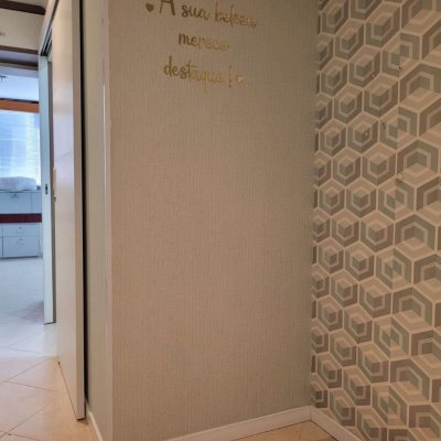 Sala com 27m², no bairro Centro em Florianópolis