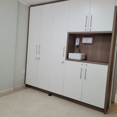 Sala com 27m², no bairro Centro em Florianópolis