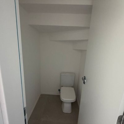 Casa em Condomínio com 85m², 2 quartos (sendo 1 suíte), 1 garagem, no bairro Cachoeira Do Bom Jesus em Florianópolis