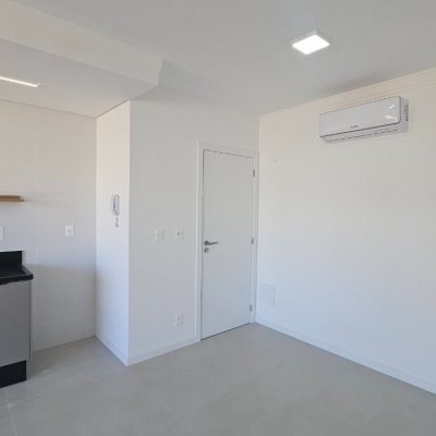 Apartamentos com 45m², 1 quarto, 1 suíte, 1 garagem, no bairro Centro em Florianópolis