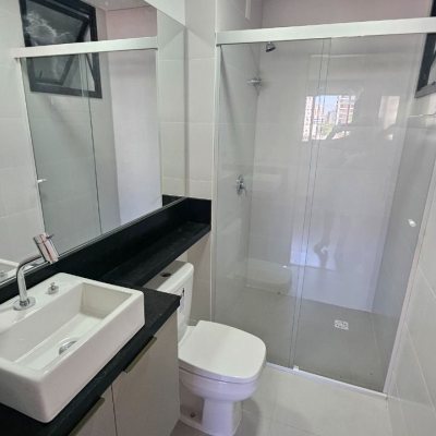 Apartamentos com 45m², 1 quarto, 1 suíte, 1 garagem, no bairro Centro em Florianópolis
