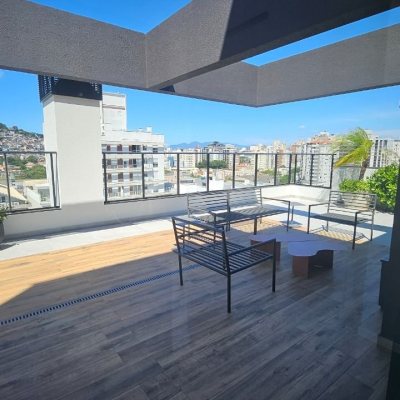 Apartamentos com 45m², 1 quarto, 1 suíte, 1 garagem, no bairro Centro em Florianópolis