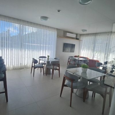 Apartamentos com 45m², 1 quarto, 1 suíte, 1 garagem, no bairro Centro em Florianópolis