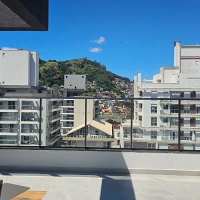 Apartamentos com 45m², 1 quarto, 1 suíte, 1 garagem, no bairro Centro em Florianópolis