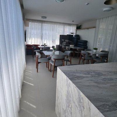Apartamentos com 45m², 1 quarto, 1 suíte, 1 garagem, no bairro Centro em Florianópolis
