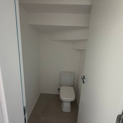 Casa em Condomínio com 85m², 2 quartos (sendo 1 suíte), 1 garagem, no bairro Cachoeira Do Bom Jesus em Florianópolis