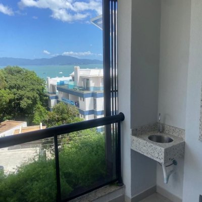 Apartamentos com 50m², 1 quarto, 1 garagem, no bairro Canasvieiras em Florianópolis