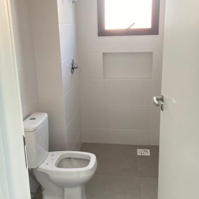 Apartamentos com 50m², 1 quarto, 1 garagem, no bairro Canasvieiras em Florianópolis