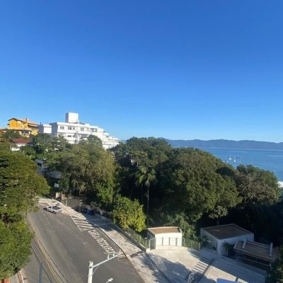 Apartamentos com 50m², 1 quarto, 1 garagem, no bairro Canasvieiras em Florianópolis