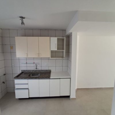 Sobrado Residencial com 60m², 2 quartos, 1 garagem, no bairro Ingleses em Florianópolis