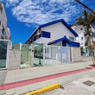 Sobrado Residencial com 60m², 2 quartos, 1 garagem, no bairro Ingleses em Florianópolis