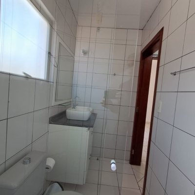 Sobrado Residencial com 60m², 2 quartos, 1 garagem, no bairro Ingleses em Florianópolis