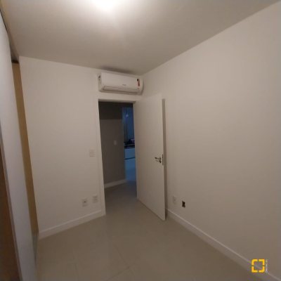 Apartamentos com 85m², 3 quartos, 1 suíte, 2 garagens, no bairro Capoeiras em Florianópolis