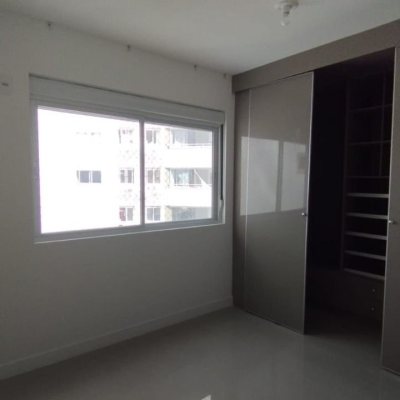 Apartamentos com 85m², 3 quartos, 1 suíte, 2 garagens, no bairro Capoeiras em Florianópolis