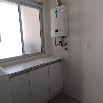 Apartamentos com 85m², 3 quartos, 1 suíte, 2 garagens, no bairro Capoeiras em Florianópolis