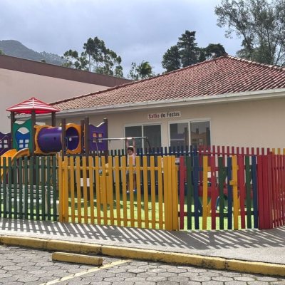 Apartamentos com 45m², 2 quartos, 1 garagem, no bairro Fundos em Biguaçu