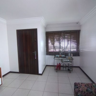 Casa Residencial com 270m², 4 quartos, 4 suítes, 2 garagens, no bairro Coqueiros em Florianópolis