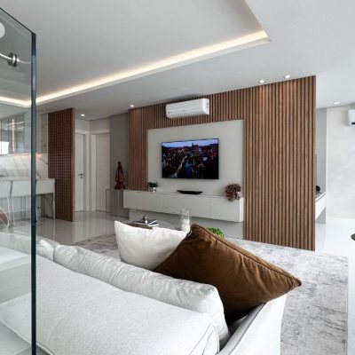 Cobertura com 244m², 4 quartos, 3 suítes, 3 garagens, no bairro Agronômica em Floranópolis