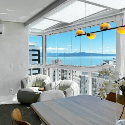 Cobertura com 244m², 4 quartos, 3 suítes, 3 garagens, no bairro Agronômica em Floranópolis