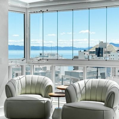 Cobertura com 244m², 4 quartos, 3 suítes, 3 garagens, no bairro Agronômica em Floranópolis