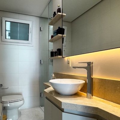 Cobertura com 244m², 4 quartos, 3 suítes, 3 garagens, no bairro Agronômica em Floranópolis