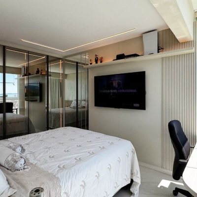 Cobertura com 244m², 4 quartos, 3 suítes, 3 garagens, no bairro Agronômica em Floranópolis