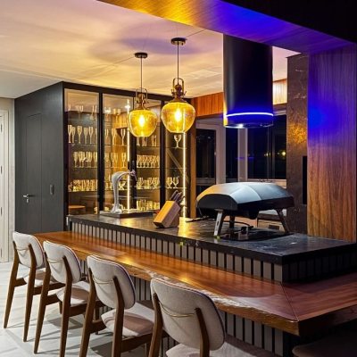 Cobertura com 244m², 4 quartos, 3 suítes, 3 garagens, no bairro Agronômica em Floranópolis