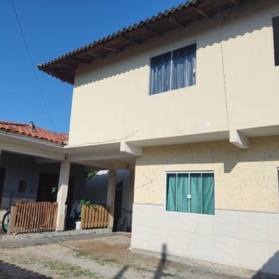 Pousada com 222m², 8 quartos, 5 garagens, no bairro Vargem Do Bom Jesus em Florianópolis