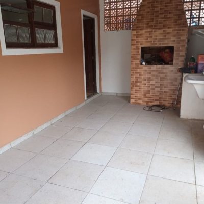 Casa Residencial com 100m², 3 quartos, 5 garagens, no bairro Ratones em Florianópolis