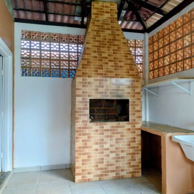 Casa Residencial com 100m², 3 quartos, 5 garagens, no bairro Ratones em Florianópolis