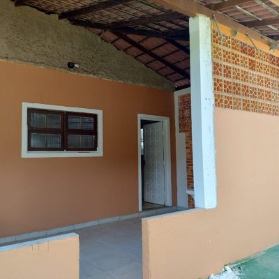 Casa Residencial com 100m², 3 quartos, 5 garagens, no bairro Ratones em Florianópolis