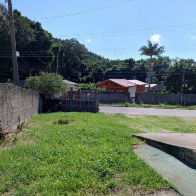 Casa Residencial com 100m², 3 quartos, 5 garagens, no bairro Ratones em Florianópolis