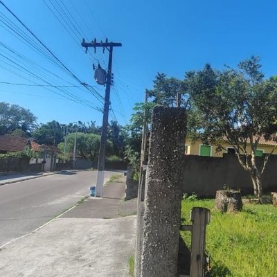 Casa Residencial com 100m², 3 quartos, 5 garagens, no bairro Ratones em Florianópolis